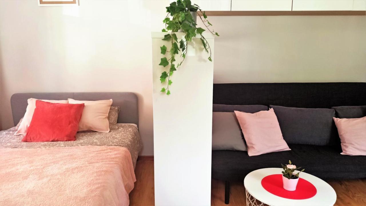 Apartament Malinowy Swietoduska 12 Lublin Exterior foto